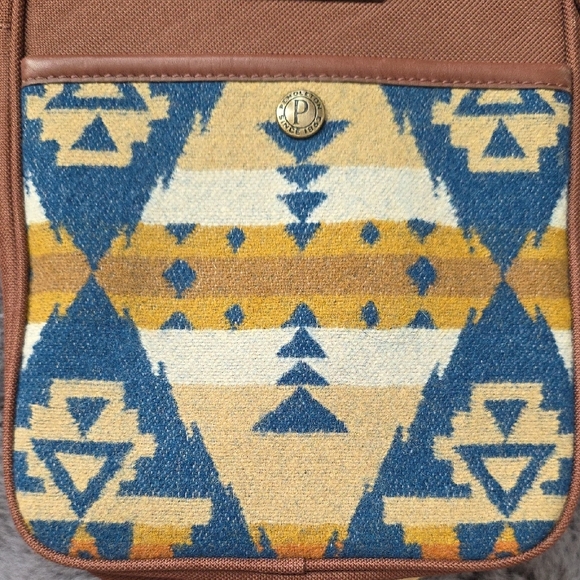 Pendleton Crossbody Bag with Blue and Yellow Geometric Design Travel - Picture 13 of 13